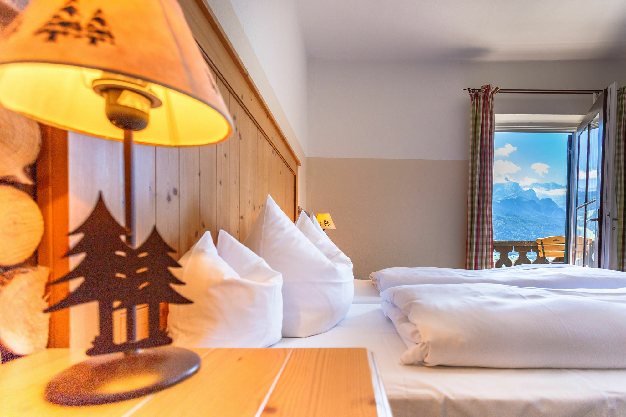 Landkomforthotel Panorama & Restaurant Bella Vista Гармиш-Партенкирхен Экстерьер фото